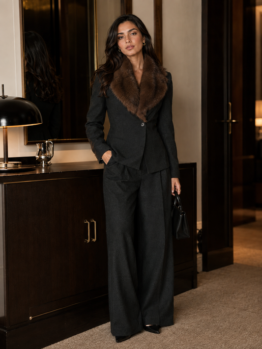 Women's Slim Fit Vintage Blazer – Removable Fur Collar with Button Closure