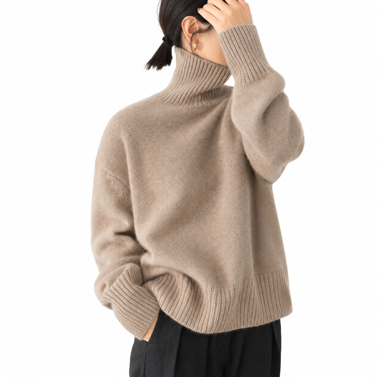 Women's Cashmere Turtleneck Sweater – Classic Design