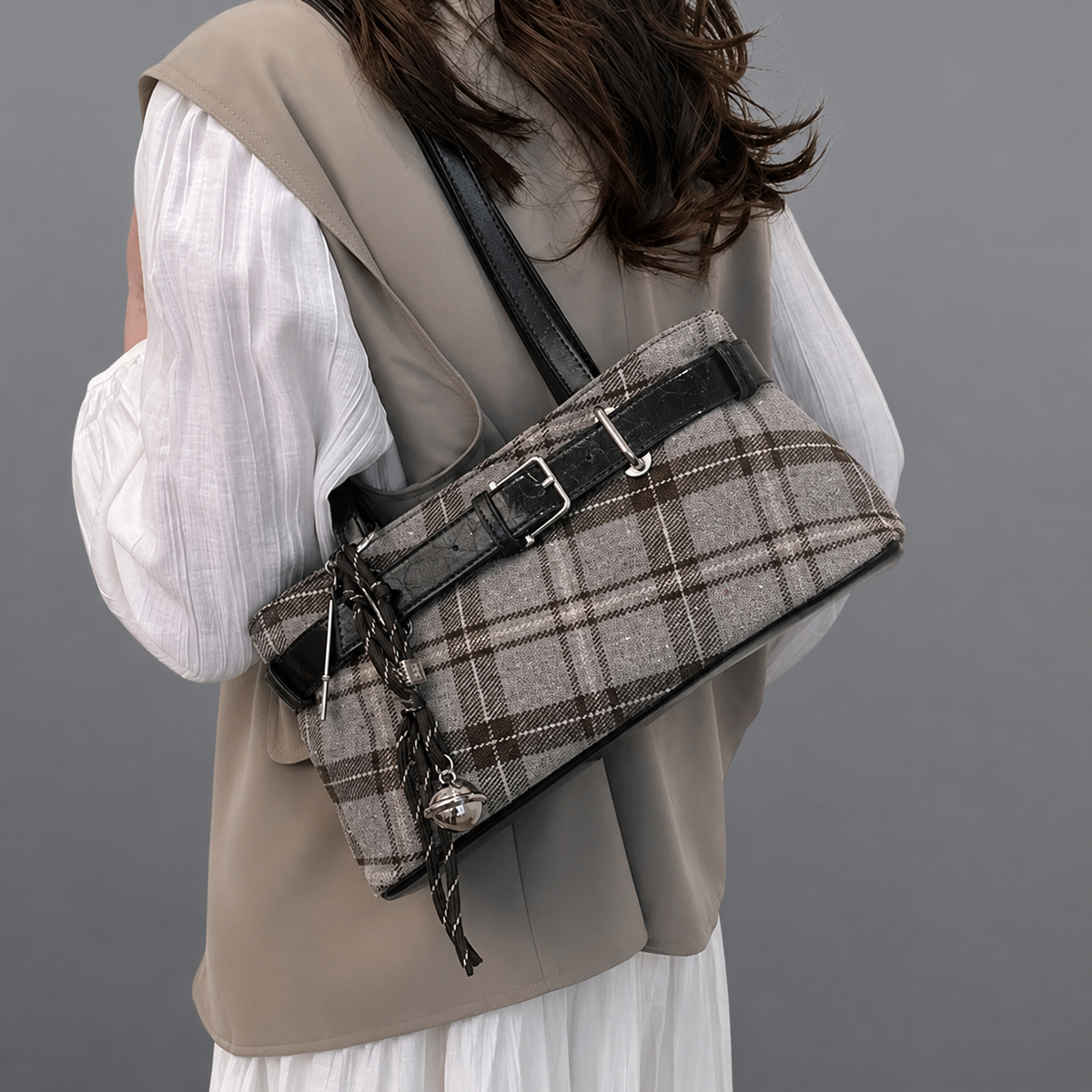 Women's Large Capacity Checked Shoulder Bag – Soft PU Leather with Zipper Closure