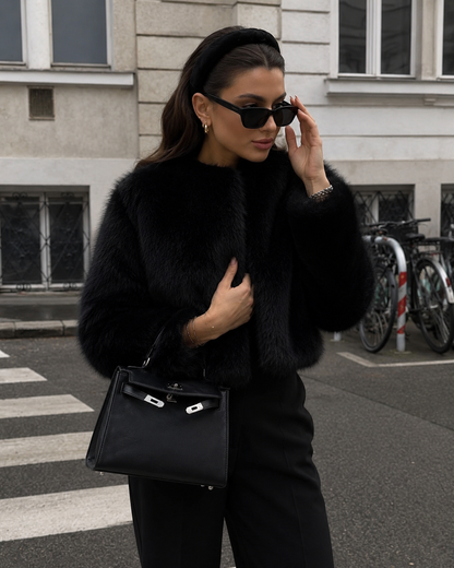 Women's Faux Fur Coat – Tailored Silhouette with Elegant Fur Collar