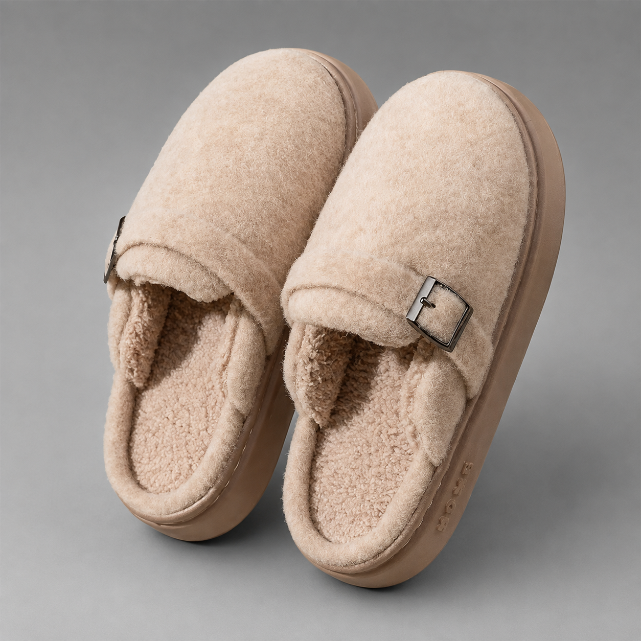 Women's Plush Indoor Slippers – Fluffy Fur Design, Slip-On Closure
