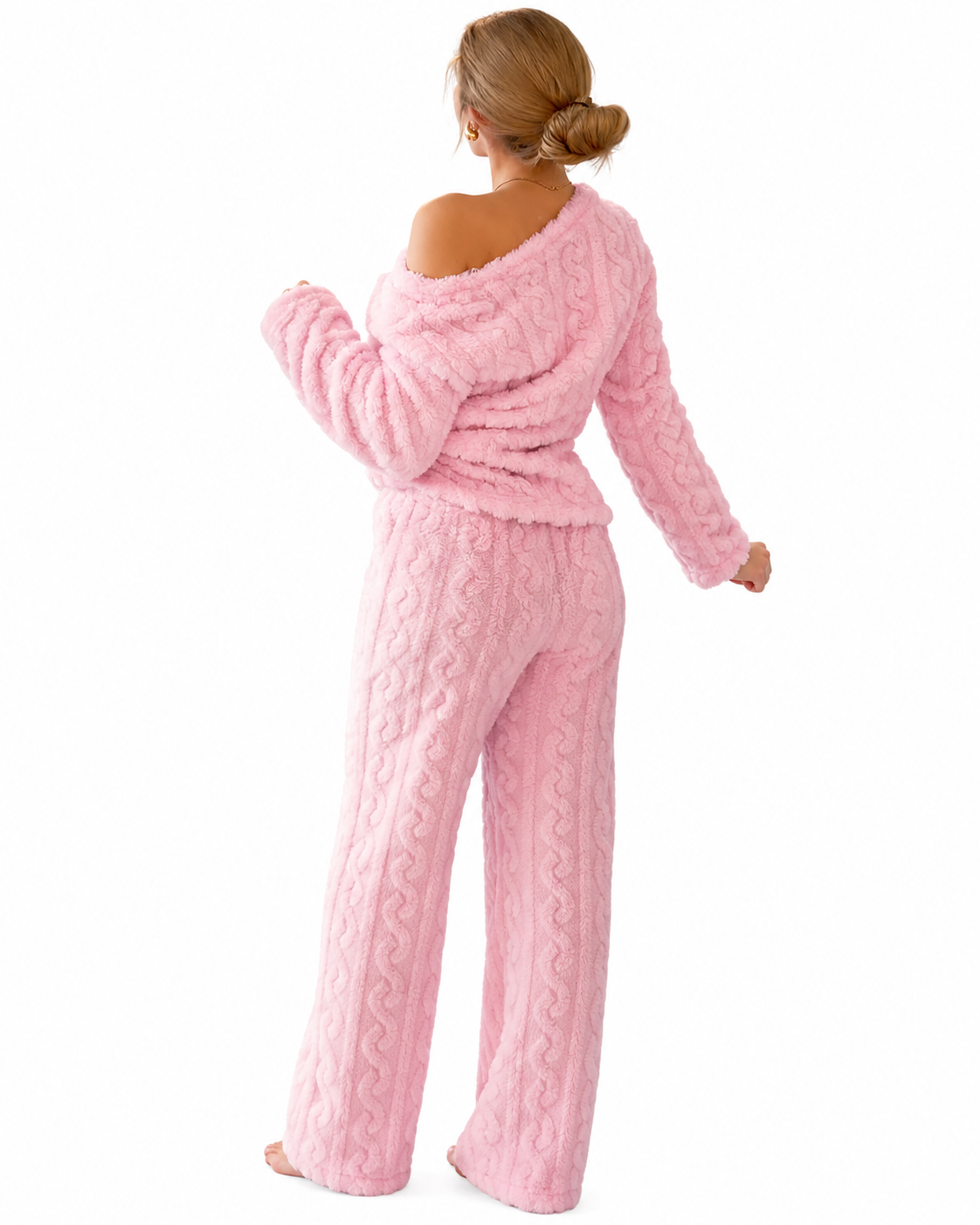 Women's Plush Winter Pajama Set – Long Sleeve Top and Matching Bottoms – Relaxed Fit