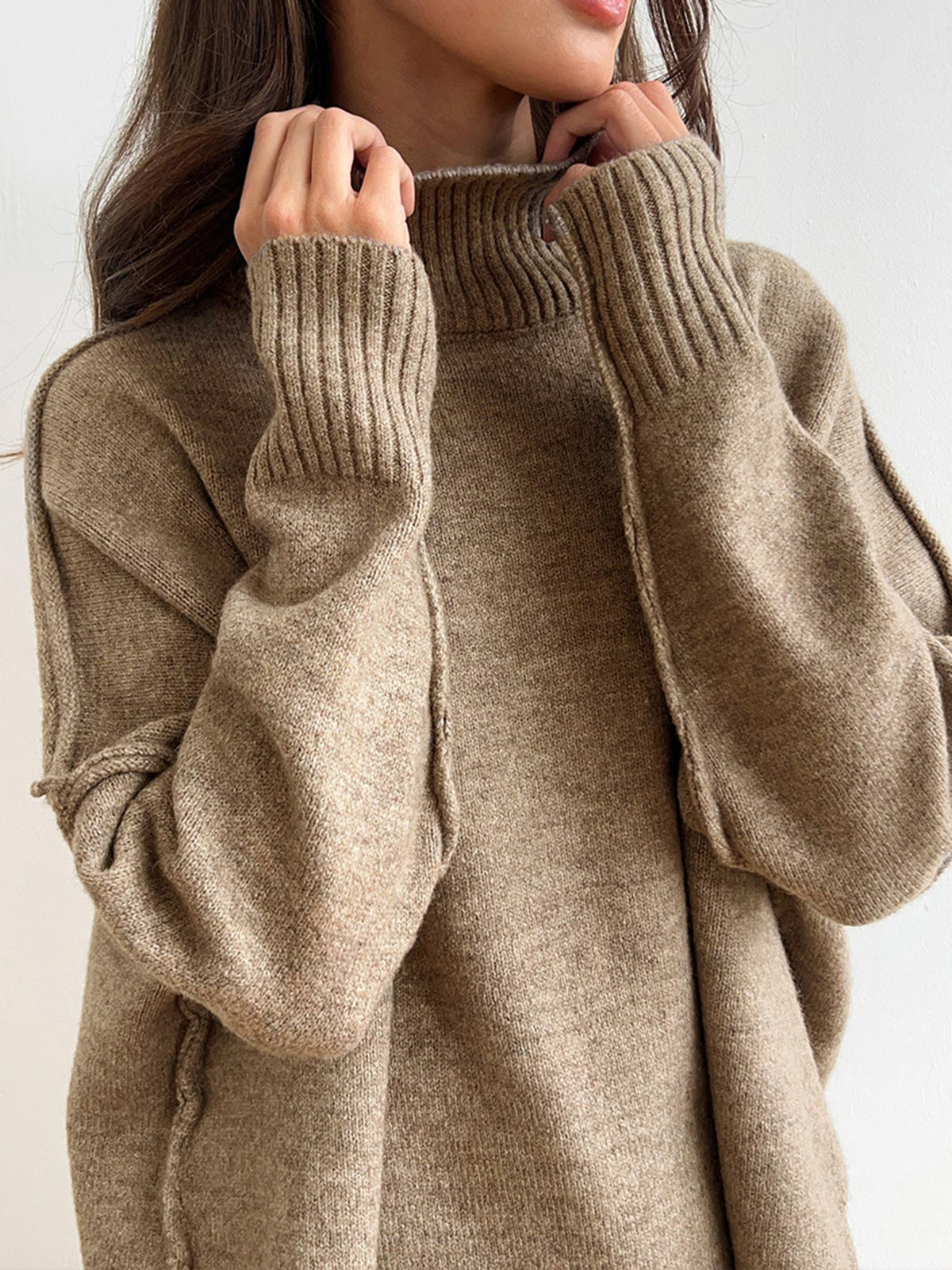 Cozy Knit | Women's Lounge Set with Soft Turtleneck & Wide-Leg Pants for Ultimate Comfort 3
