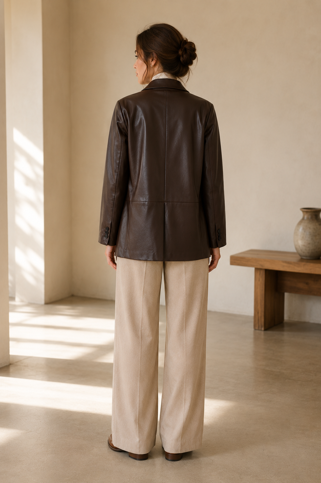 Women's Faux Leather Blazer – Relaxed Silhouette with Button-Front Closure 3