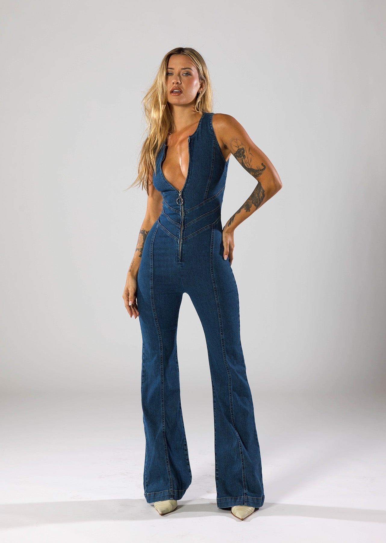 Women's High-Quality Denim Jumpsuit | Stylish Heart-Shaped Silhouette with Deep Plunge Neckline 3