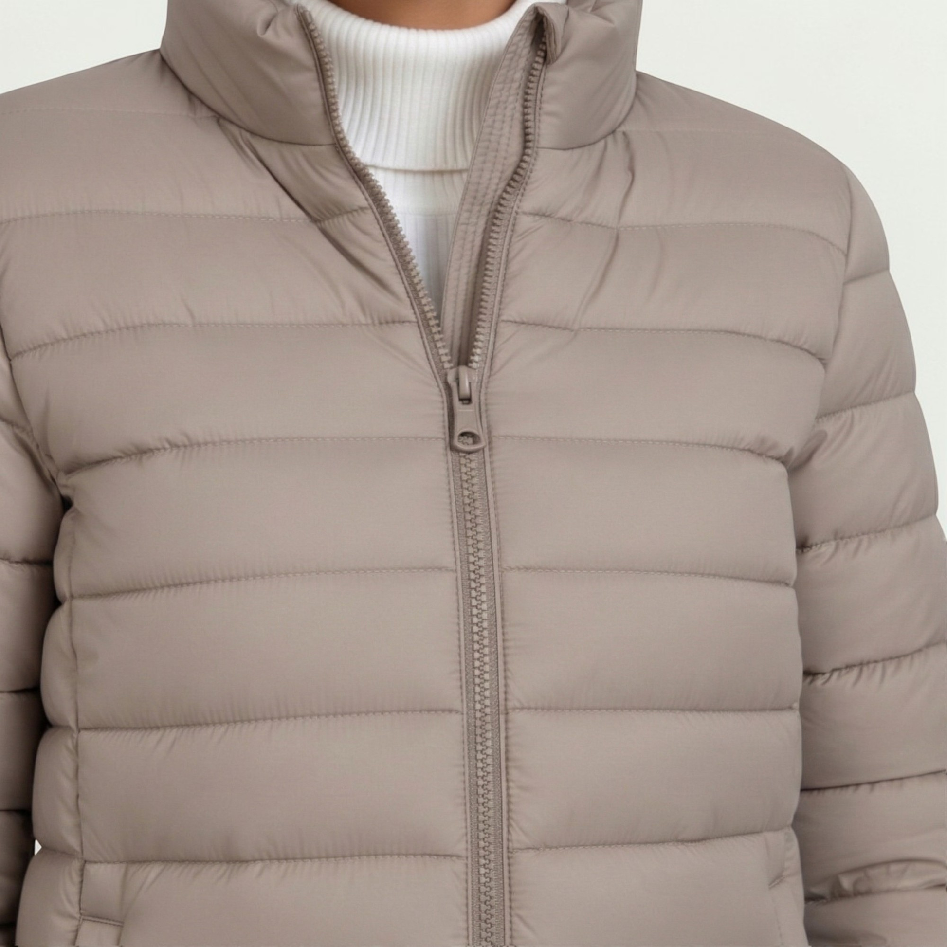 Lightweight Quilted Jacket for Women with Stand Collar & Full Zip Closure | Stylish Layer for Everyday Warmth 2