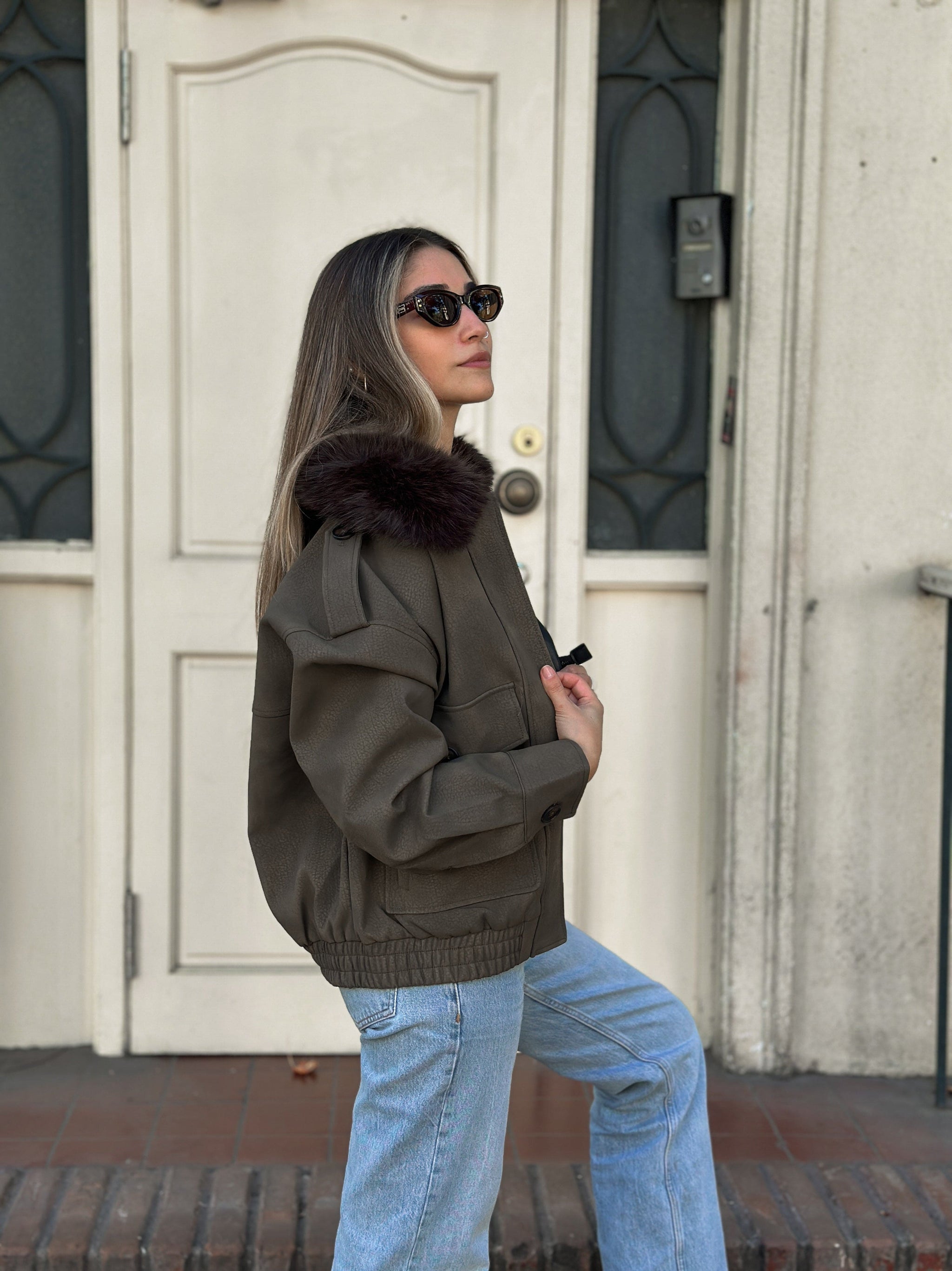 Women's Suede Effect Jacket | Elegant Removable Collar Outerwear | Stylish Winter Coat 7